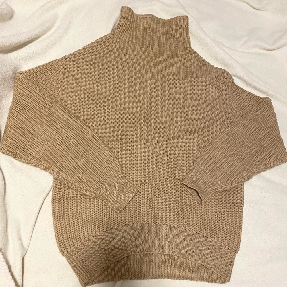 Aritzia Montpellier Sweater